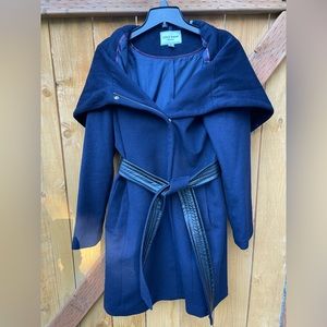 EUC Cole Haan navy hooded wool coat with vegan leather sash sz. 12
